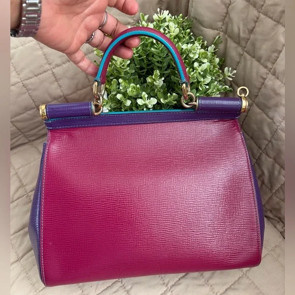 🩷Stunning Dolce and Gabbana Sicily bag🩷 - Picture 6 of 17